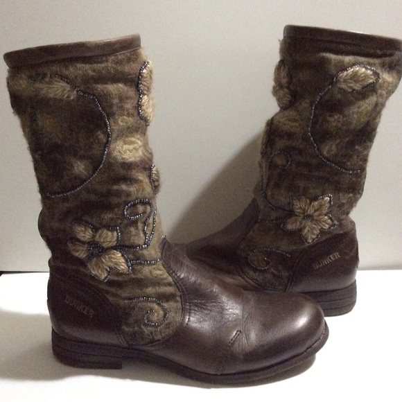 Unusual Bunker leather embroidered slouch boots - Picture 6 of 16